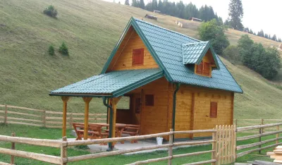 Kolibe i stada zamiјenile moderne vikendice