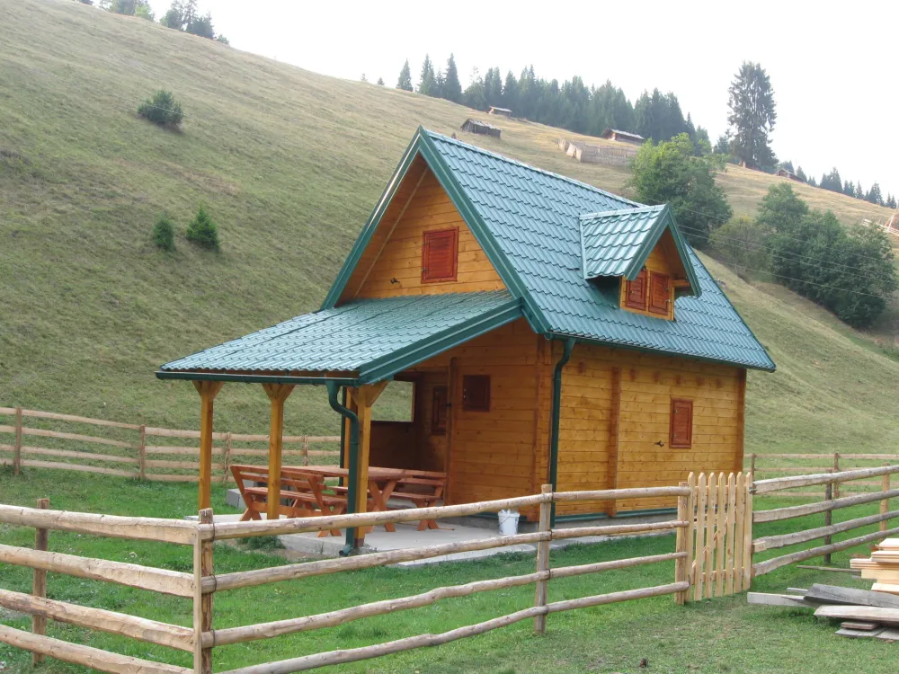 Kolibe i stada zamiјenile moderne vikendice