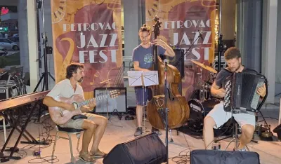 Koncertima Kokana Dimu&scaron;evskog i džez kvarteta &ldquo;Moba&rdquo;&nbsp;zavr&scaron;en 18. Petrovac džez Festival