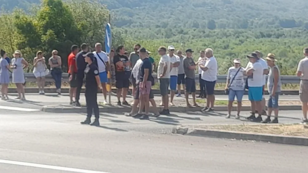 Crmničani blokirali Sozinu: "Dosta je bilo"