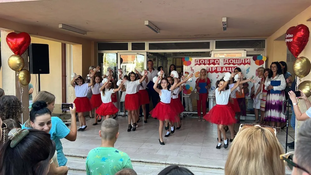 Doček prvaka u O&Scaron; "Branko Božović"