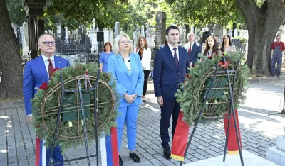 Prva crnogorska delegacija posjetila grob Janka Vukotića