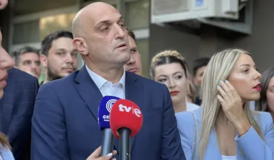 DPS predao listu za lokalne izbore u Podgorici; Abdić: Nećemo dozvoliti da nam fotelje budu ispred interesa građana