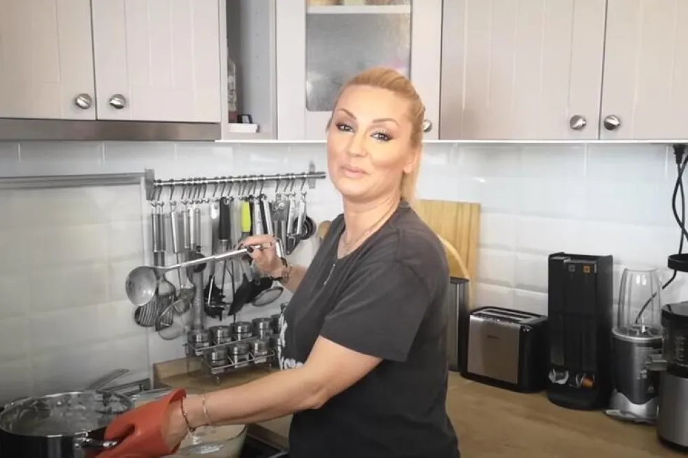 (VIDEO) Recept Goce Tržan za brz ručak: Nudle, ćuretina i povrće niskokaloričani delikates