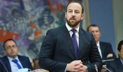 Nikolić: Penzionisanjem Lazarevića zgaženi Ustav i Savjet za odbranu i bezbjednost