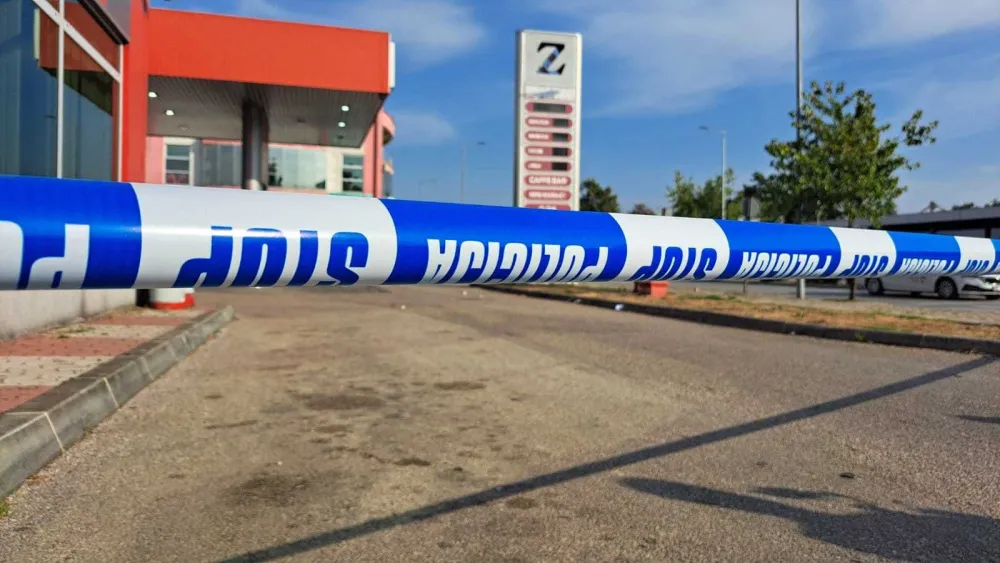 Nik&scaron;ić: Pucnjava na&nbsp;pumpi izazvala manji požar, uhap&scaron;eni počinioci