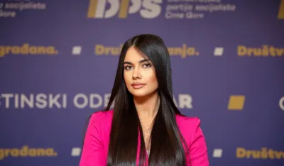Adela kalamperović, DPS BAR