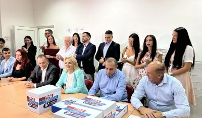 U trci za Podgoricu 13 lista