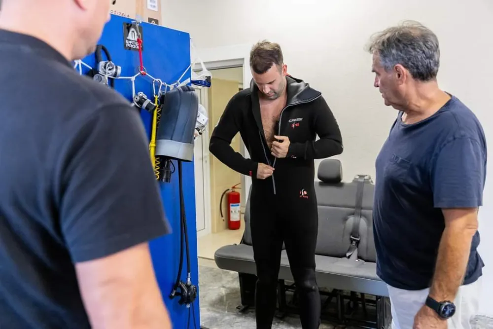 (FOTO) Spajić posjetio RCUD: "Danas je dan za ronjenje"