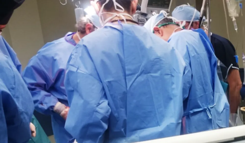 (VIDEO) Prvi put ikada izvr&scaron;ena transplantacija oka