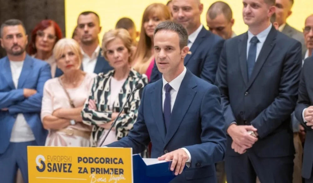 Mugo&scaron;a obi&scaron;ao Blok 5 i Blok 6: Saniraćemo fasade, zapu&scaron;tenu infrestrukturu, rije&scaron;iti pristup &scaron;kolama i urediti zelene povr&scaron;ine