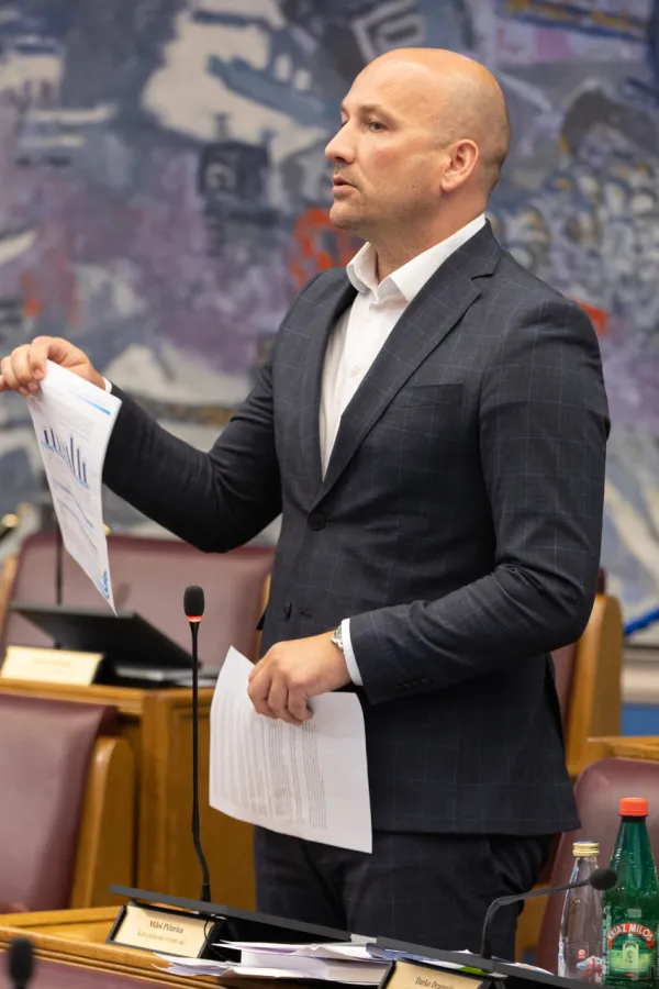Pižurica: Volio bih da svi zvaničnici crnogorske Vlade vode računa o državnom dostojanstvu
