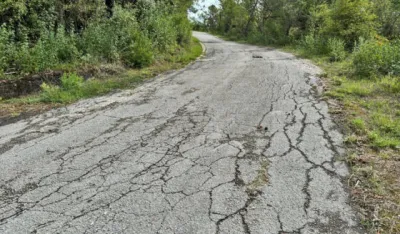 Op&scaron;tina Herceg Novi nastavlja sa intenzivnim radovima na unapređenju putne infrastrukture, kako bi se pobolj&scaron;ali uslovi života građana i turistička ponuda grada, saop&scaron;teno јe iz lokalne uprave, prenosi RT Herceg Novi.