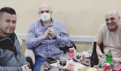 Nikaj o fotografiji na kojoj je Abdić: Političke partije zloupotrebljavaju sliku sa porodične proslave