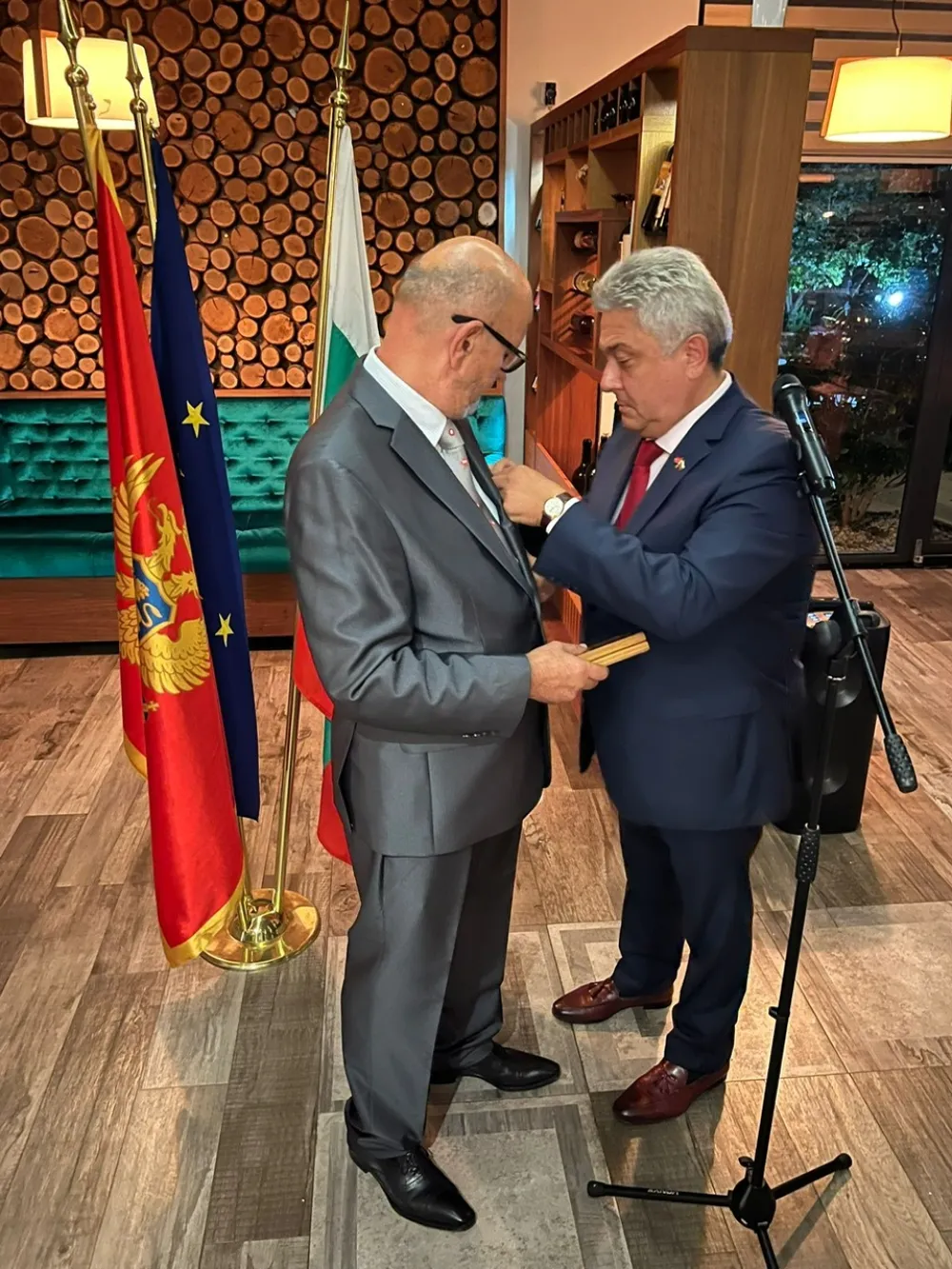 Jovović odlikovan "Zlatnom lovorovom grančicom" Ministarstva vanjskih poslova Bugarske