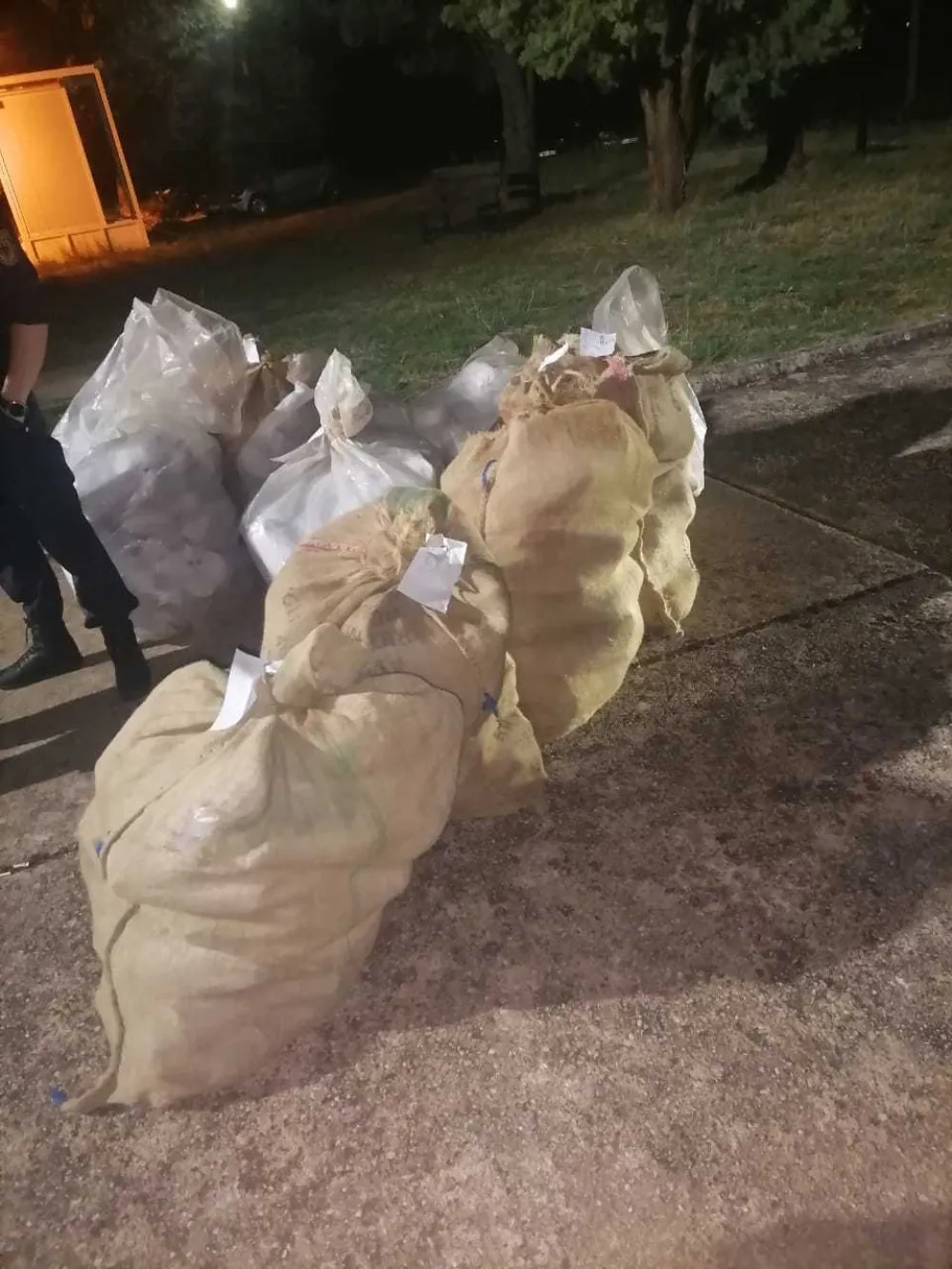 Krivična prijava protiv državljanina Albanije: Oduzeto 300 kilograma rezanog duvana