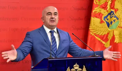 (VIDEO) Joković uporedio zaražene krave sa ljudima preminulim od korone: "Kome je tada &scaron;ta nadoknađeno?"