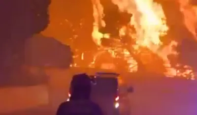 (VIDEO) Veliki požar u Banjaluci: Gori skladi&scaron;te, neka naselja bez struje