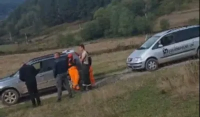 Mje&scaron;tani Dobrinje blokirali put kamionima Komunalnog