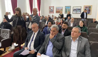 Predsjednik SO Berane nije do&scaron;ao na sjednicu, ni&scaron;ta od skraćenja mandata