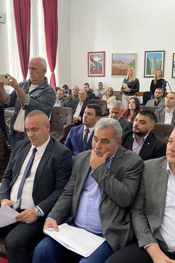 Predsjednik SO Berane nije do&scaron;ao na sjednicu, ni&scaron;ta od skraćenja mandata