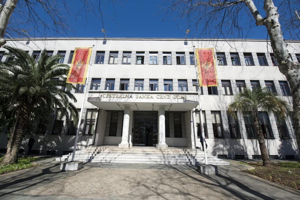 CBCG: Odlilo se 207 miliona eura