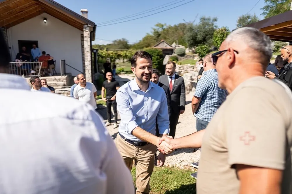 Milatović u Piperima: Lo&scaron;a vlast se događa onda kada dobri ljudi ne izađu na izbore