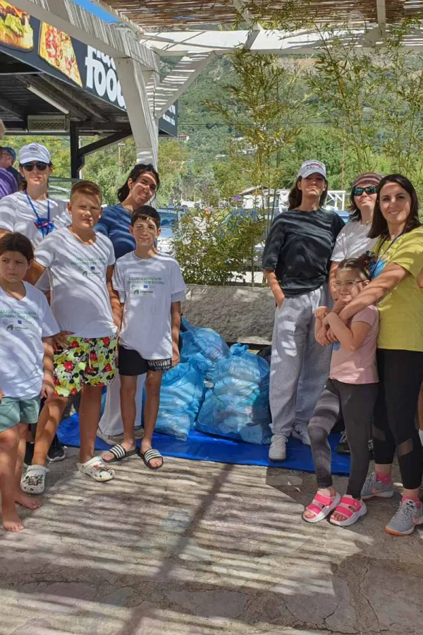 Obilježen Međunarodni dan či&scaron;ćenja obala na plaži Buljarica