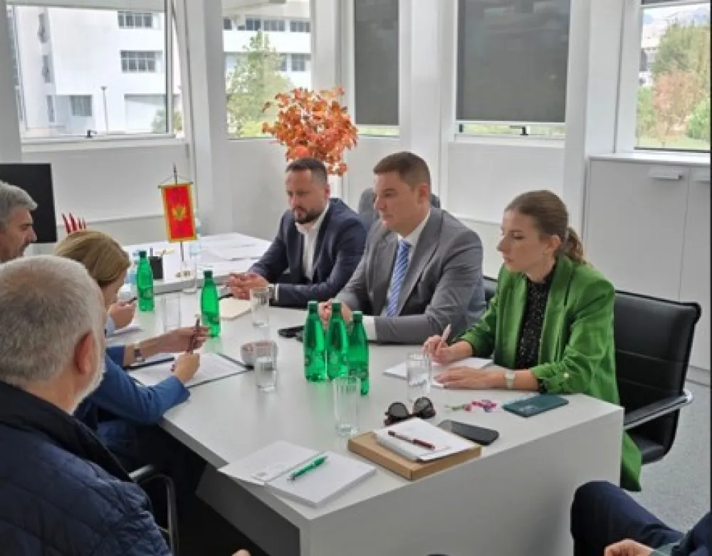 &Scaron;ahmanović sa predstavnicima Privredne komore: Aktivno sarađivati na izmjenama zakona o rudarstvu