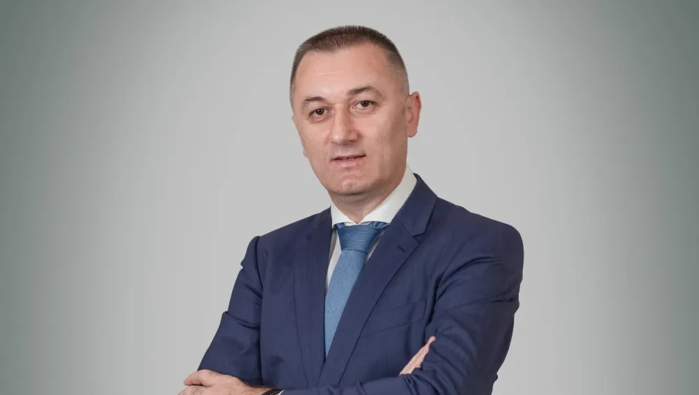 Socijalni radnici traže veće plate, Gutić spreman da pomogne