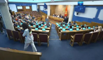 (VIDEO) Skup&scaron;tina opet usvojila predloge zakone potrebne za Evropu sad 2