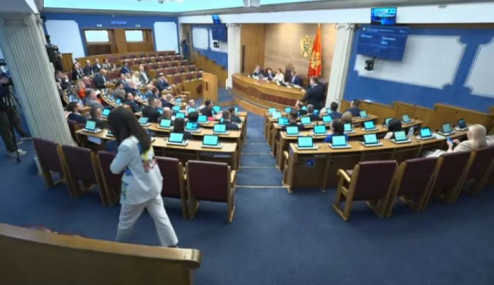 (VIDEO) Skup&scaron;tina opet usvojila predloge zakone potrebne za Evropu sad 2