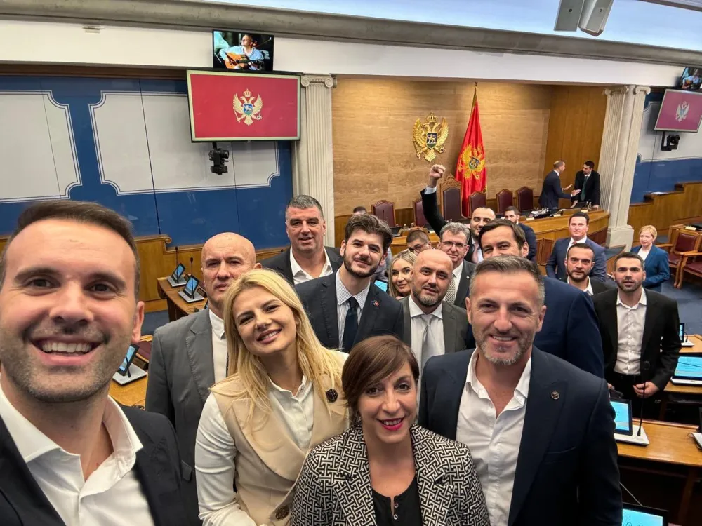 Spajić: Jači od opstrukcija antivladine koalicije, čestitamo oktobarske prosječne zarade od 1.000 eura