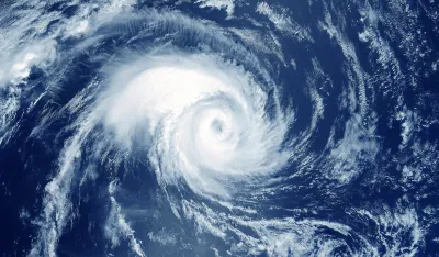 Uragan Helen se bliži Floridi, vi&scaron;e od 50.000 ljudi bez struje