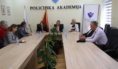 AMbasadorka Amerike u posjeti Policijskoj akademiji