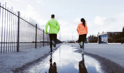 Kako trčanje na ki&scaron;i utiče na zdravlje i da li se preporučuje