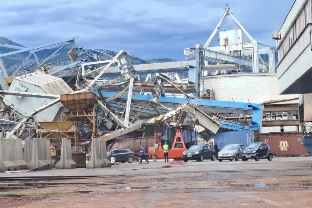 Na sastanku sa predstavnicima Ministarstva pomorstva sindikalci poručili: Ga&scaron;enje pomorske kompaniјe poraz za državu