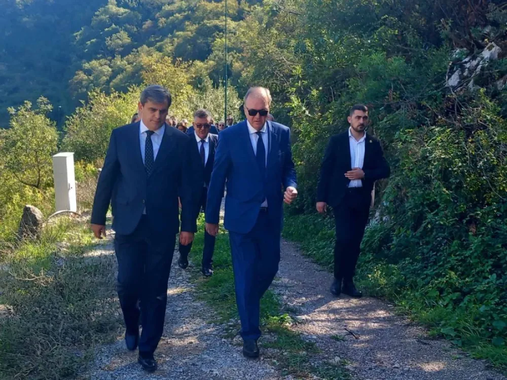 Delegacija položila vijenac u Morinju