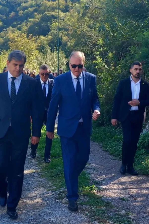 Delegacija položila vijenac u Morinju