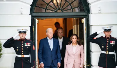 Bajden i Haris obilaze podučja pogođena uraganom Helena