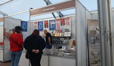 Posjetioce Sajma uvijek interesuje i ponuda na &scaron;tandu "Dana"