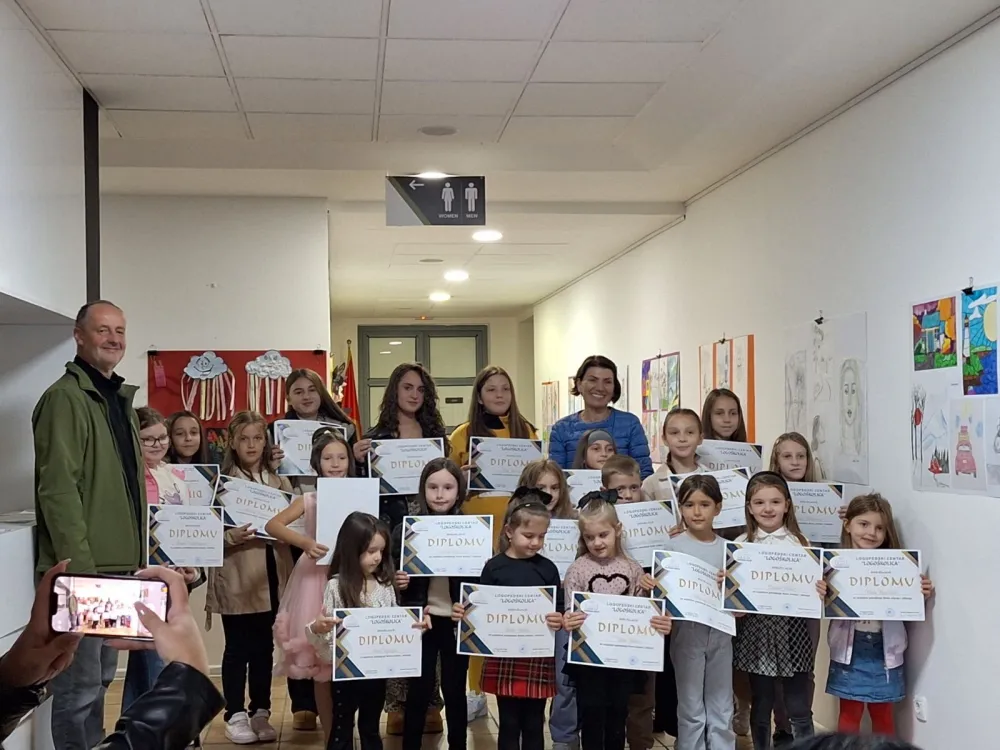 Bijelo Polje: Održana peta izložba slikarskih radova, dјela predstavilo 46 mali&scaron;ana