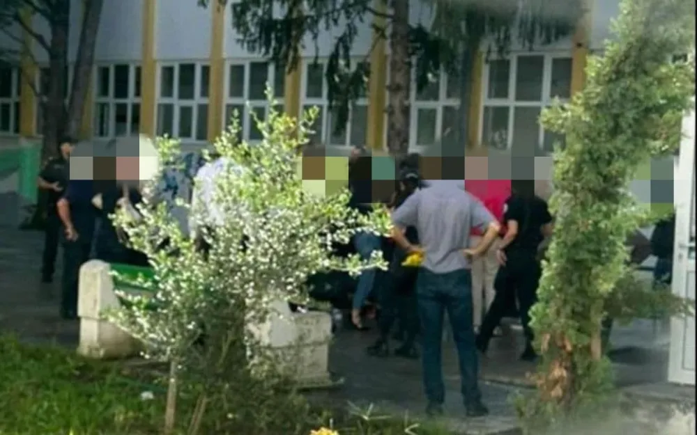 Tuča u &scaron;koli u Baru: Maloljetna osoba ranjena nožem