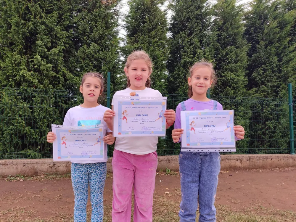 Јesenji kros u O&Scaron; &bdquo;Vladika Danilo&ldquo; u Srpskoј: Naјbrži prvaci Helena i Maksim