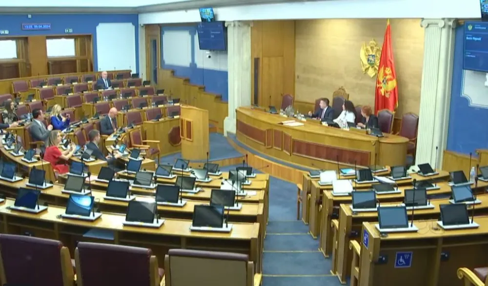 DRI ukazala na nepravilnosti u poslovanju Skup&scaron;tine: Variјabile potpisivala zamјenica sekretara, u manjku zbog mobilnih