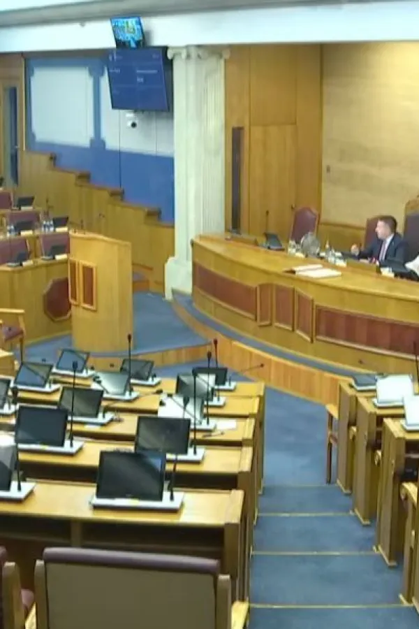 DRI ukazala na nepravilnosti u poslovanju Skup&scaron;tine: Variјabile potpisivala zamјenica sekretara, u manjku zbog mobilnih