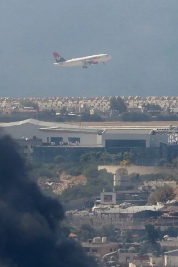 Avion &ldquo;Er Srbija&rdquo; polijeće sa aerodroma u Bejrutu uprkos obližnjem napadu