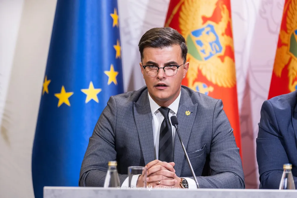 &Scaron;aranović odgovorio Dačiću: U crnogorskim selima žive časni i po&scaron;teni domaćini