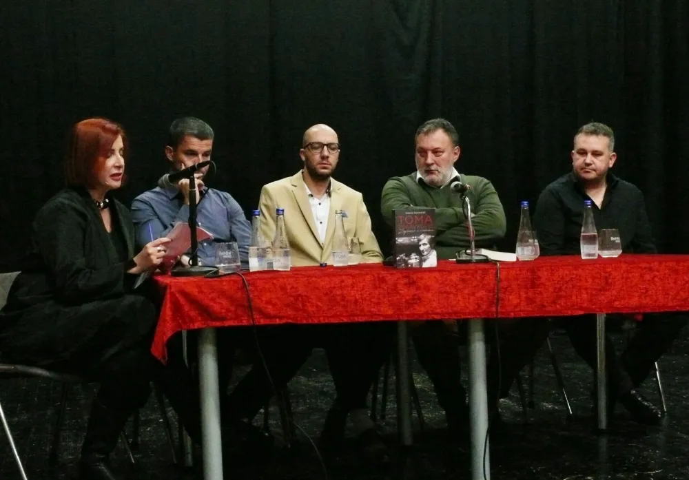 U nik&scaron;ićkom "Zahumlju" promovisana knjiga o Tomi Zdravkoviću