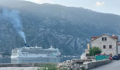 U kotorskoj luci tri broda